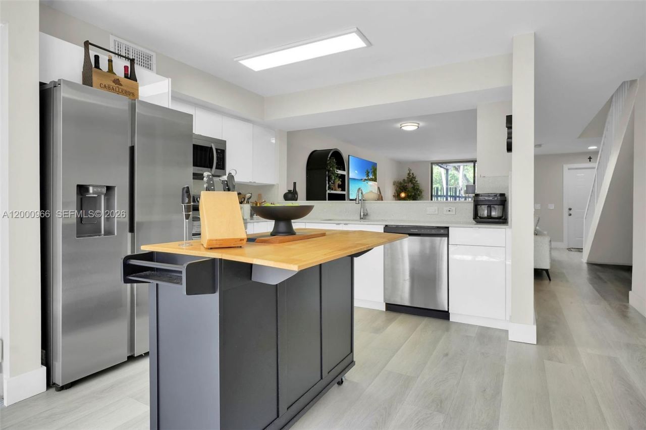 1505 NW 113th Ave, Pembroke Pines, FL 33026 Photo