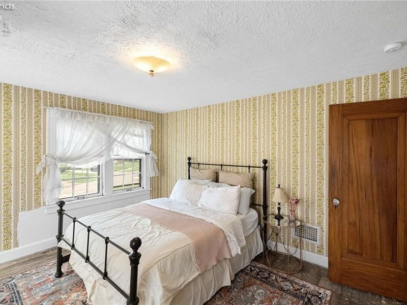 1427 S Lakeview Boulevard, Lorain, OH 44052 Photo 19