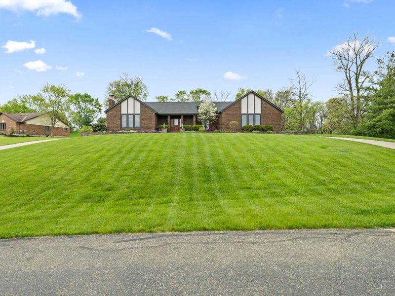 5321 Laurelridge Lane, Green Township, OH 45247 Photo 1