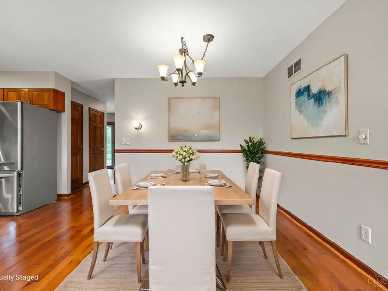 5321 Laurelridge Lane, Green Township, OH 45247 Photo 11