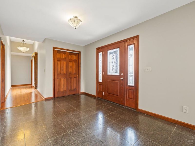 5321 Laurelridge Lane, Green Township, OH 45247 Photo 20