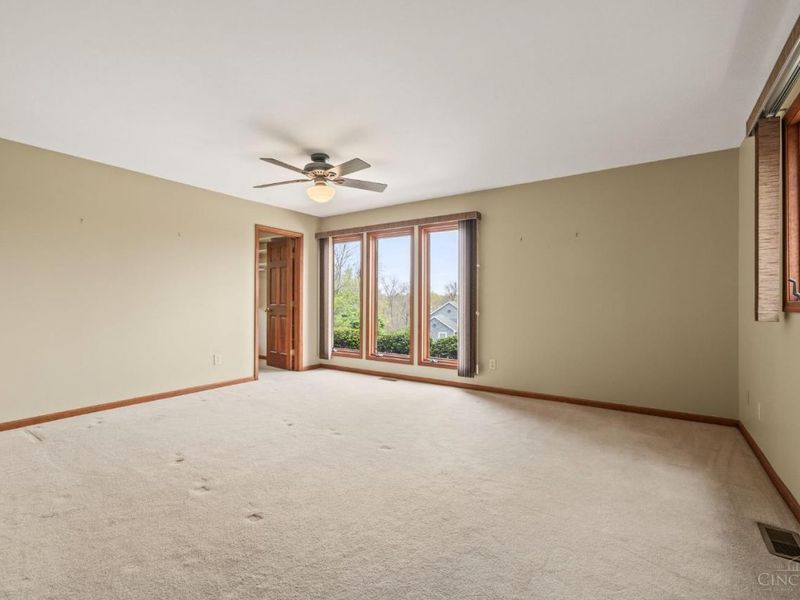 5321 Laurelridge Lane, Green Township, OH 45247 Photo 24