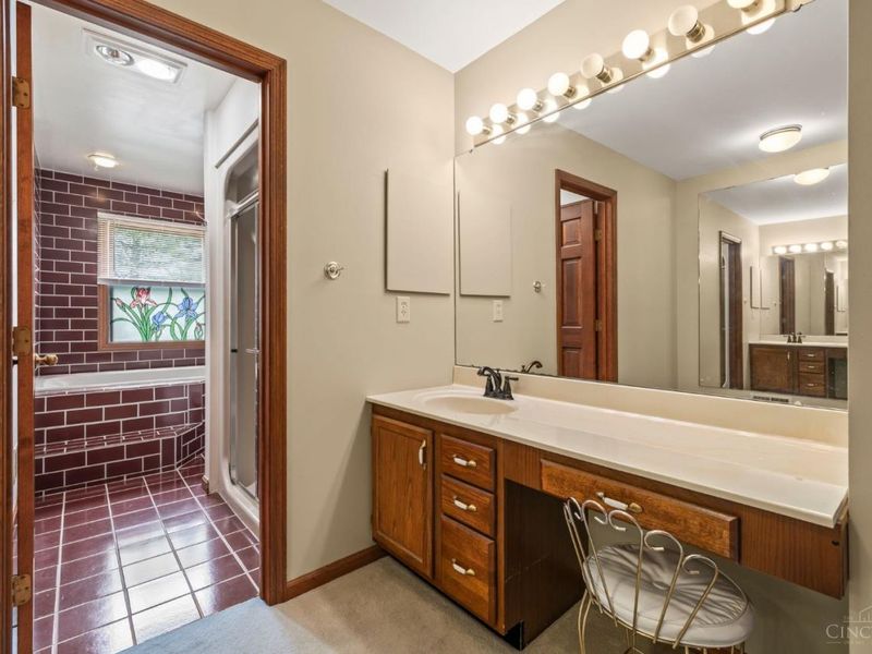 5321 Laurelridge Lane, Green Township, OH 45247 Photo 28