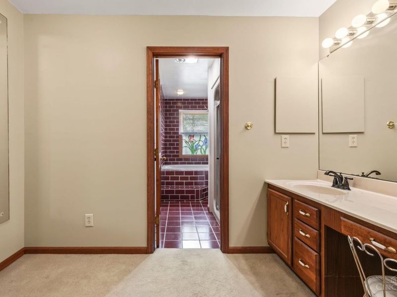 5321 Laurelridge Lane, Green Township, OH 45247 Photo 30