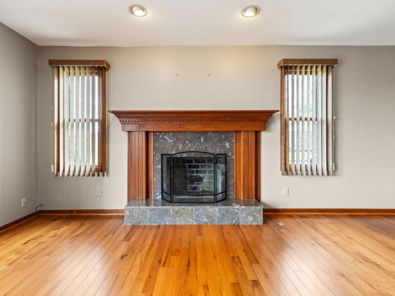 5321 Laurelridge Lane, Green Township, OH 45247 Photo 7