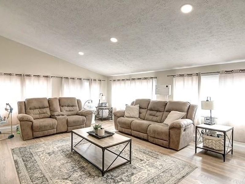 871 Marty Lee Lane, Carlisle, OH 45005 Photo 13