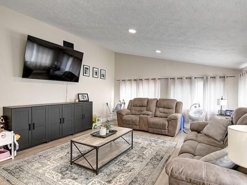 871 Marty Lee Lane, Carlisle, OH 45005 Photo 14