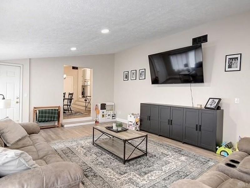 871 Marty Lee Lane, Carlisle, OH 45005 Photo 15