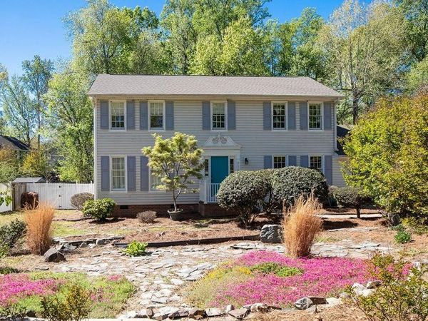 914 Edinburgh Drive , Jamestown, NC 27282