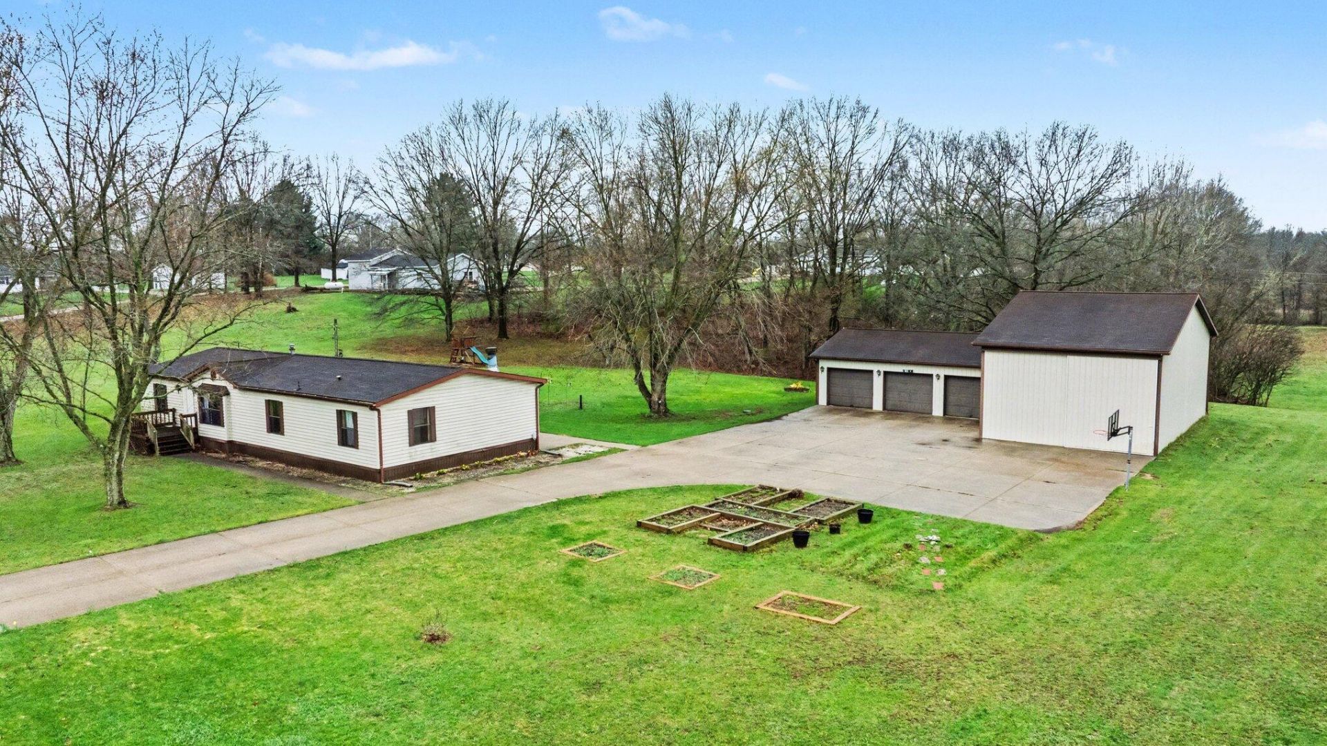 1216 10th Street, Martin, MI 49070 Main Photo