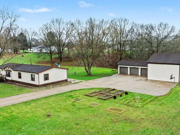 1216 10th Street, Martin, MI 49070