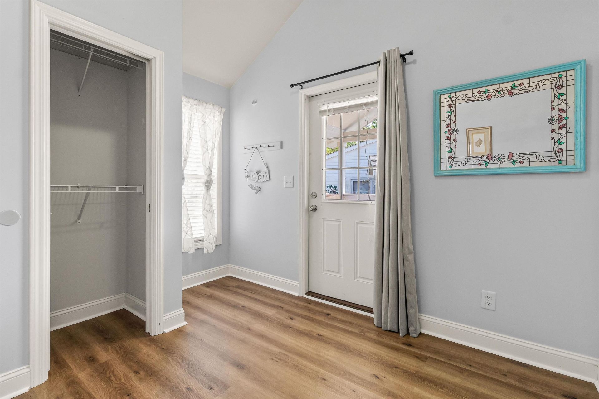 5400 Little River Neck Rd. Photo 13