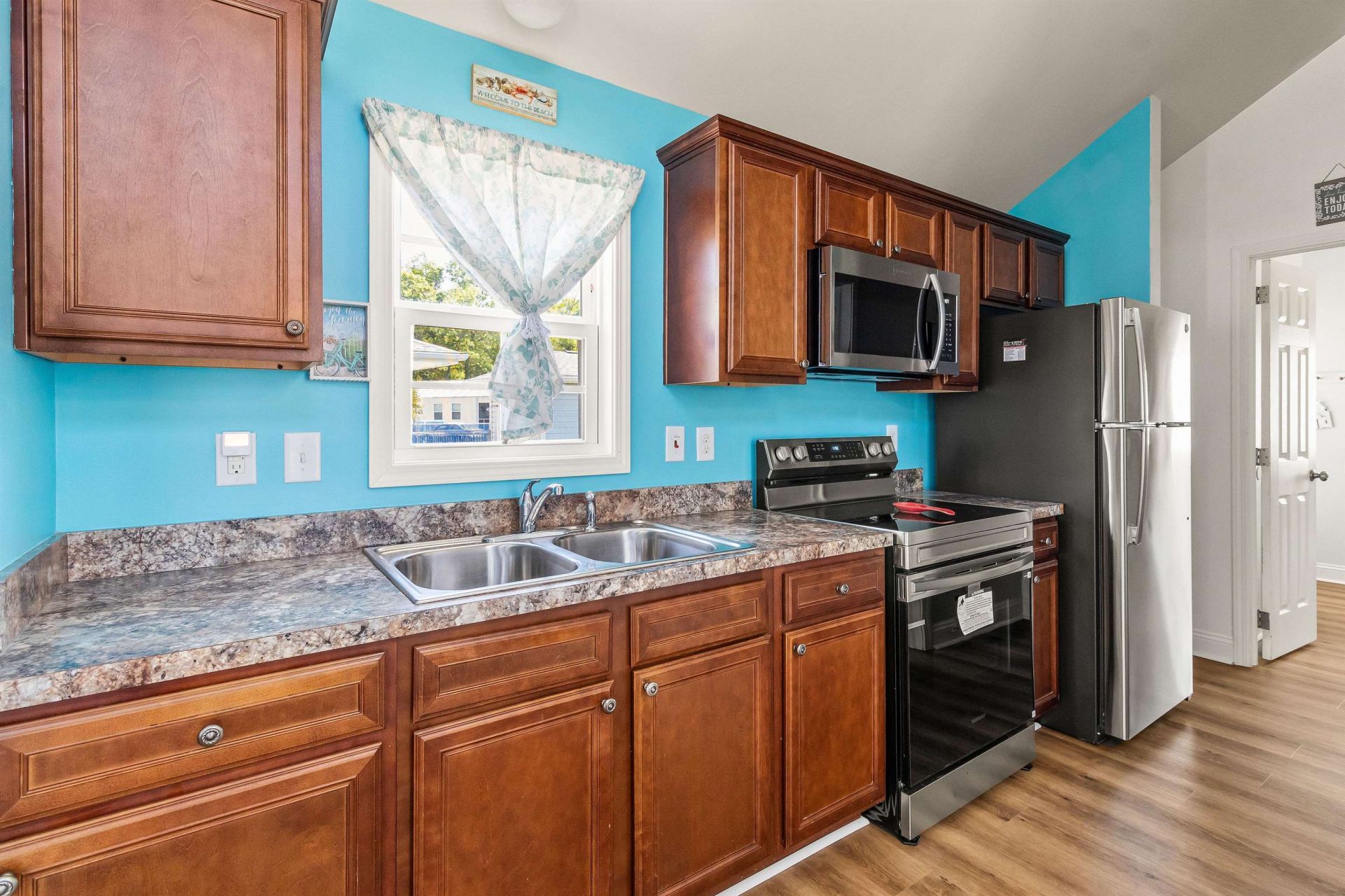 5400 Little River Neck Rd. Photo 18