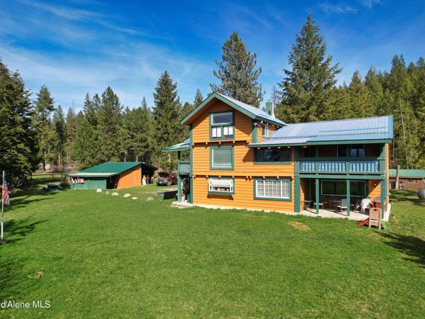 260 Rustic Lane , Bonners Ferry, ID 83805