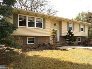 915 BAYBERRY DRIVE, STATE COLLEGE, PA 16801