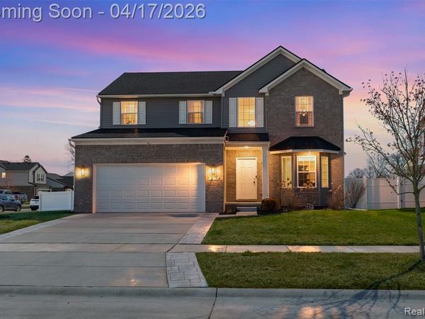 8135 Hudson Drive, Westland, MI 48185