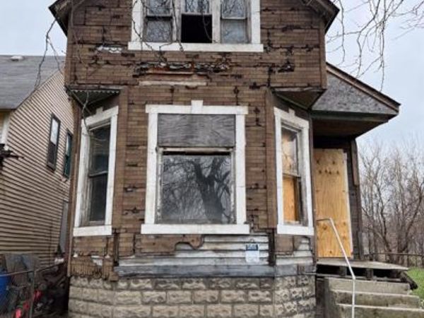 2546 W Forest Avenue, Detroit, MI 48208
