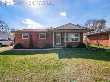 1973 Alexander Drive, Troy, MI 48083