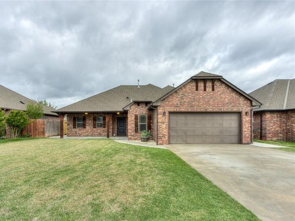 20647 Frontier Avenue, Harrah, OK 73045