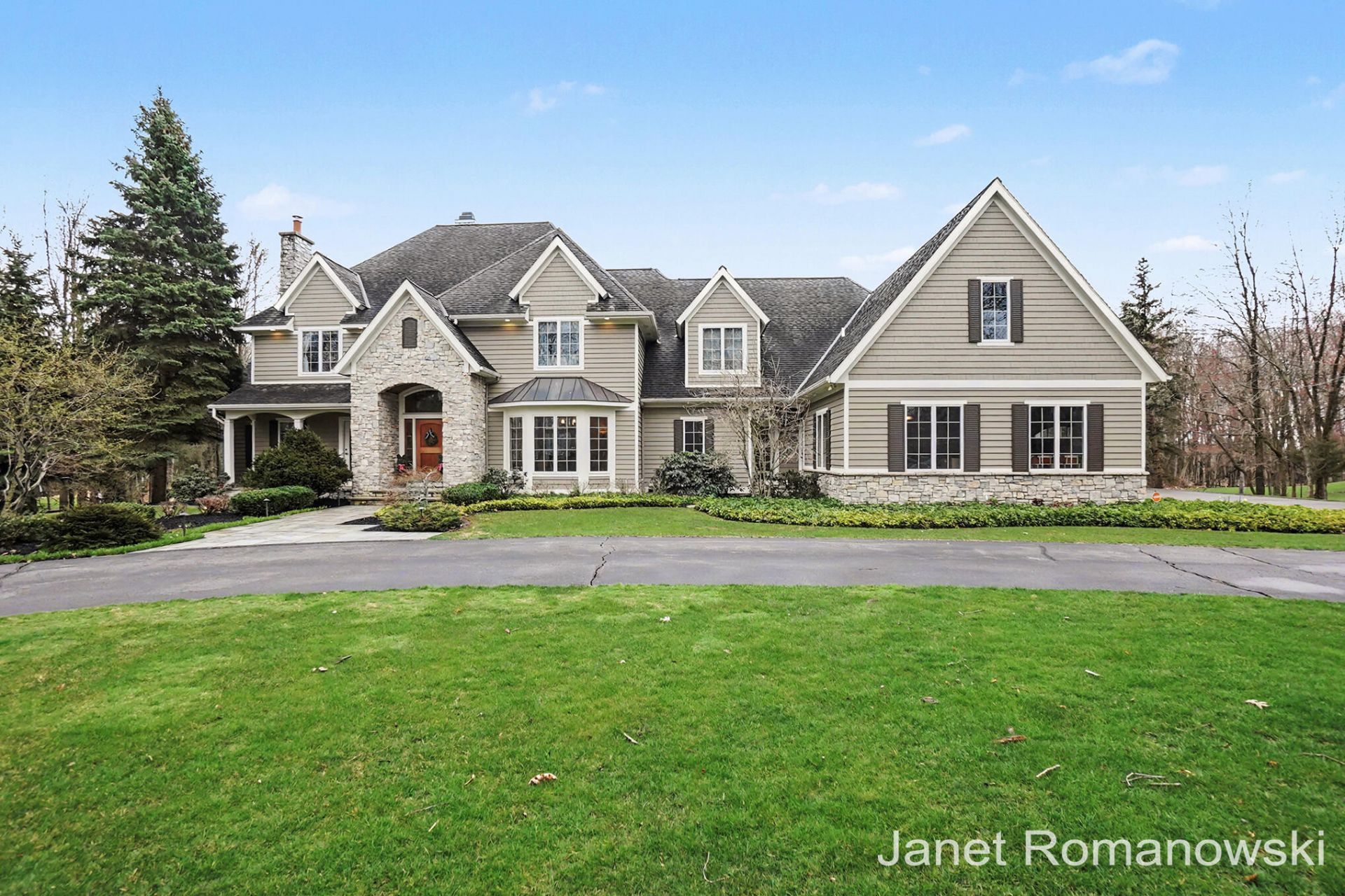 6444 Tammarron Court Se, Grand Rapids, MI 49546 Main Photo