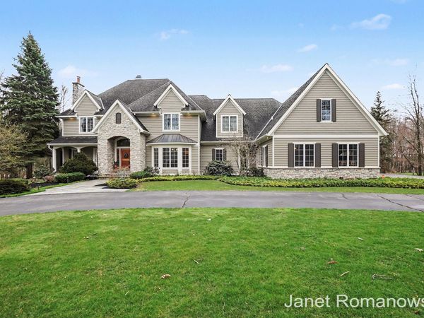 6444 Tammarron Court SE, Grand Rapids, MI 49546