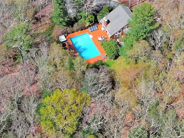 27 Ely Brook Road, East Hampton, NY 11937