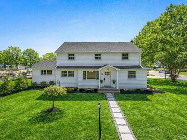 1 Marlin Road , East Quogue, NY 11942