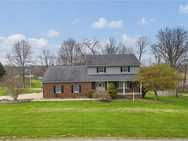 11870 Dupont Road, Washington, WV 26181