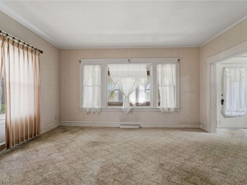 284 W Main Road, Conneaut, OH 44030 Photo 10