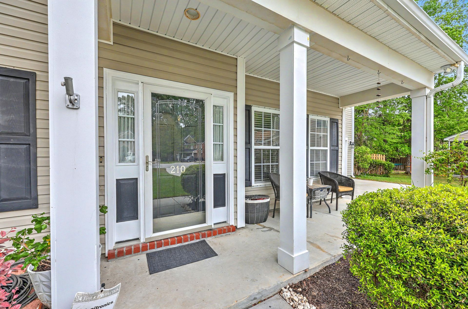 210 Curico Lane Photo 5