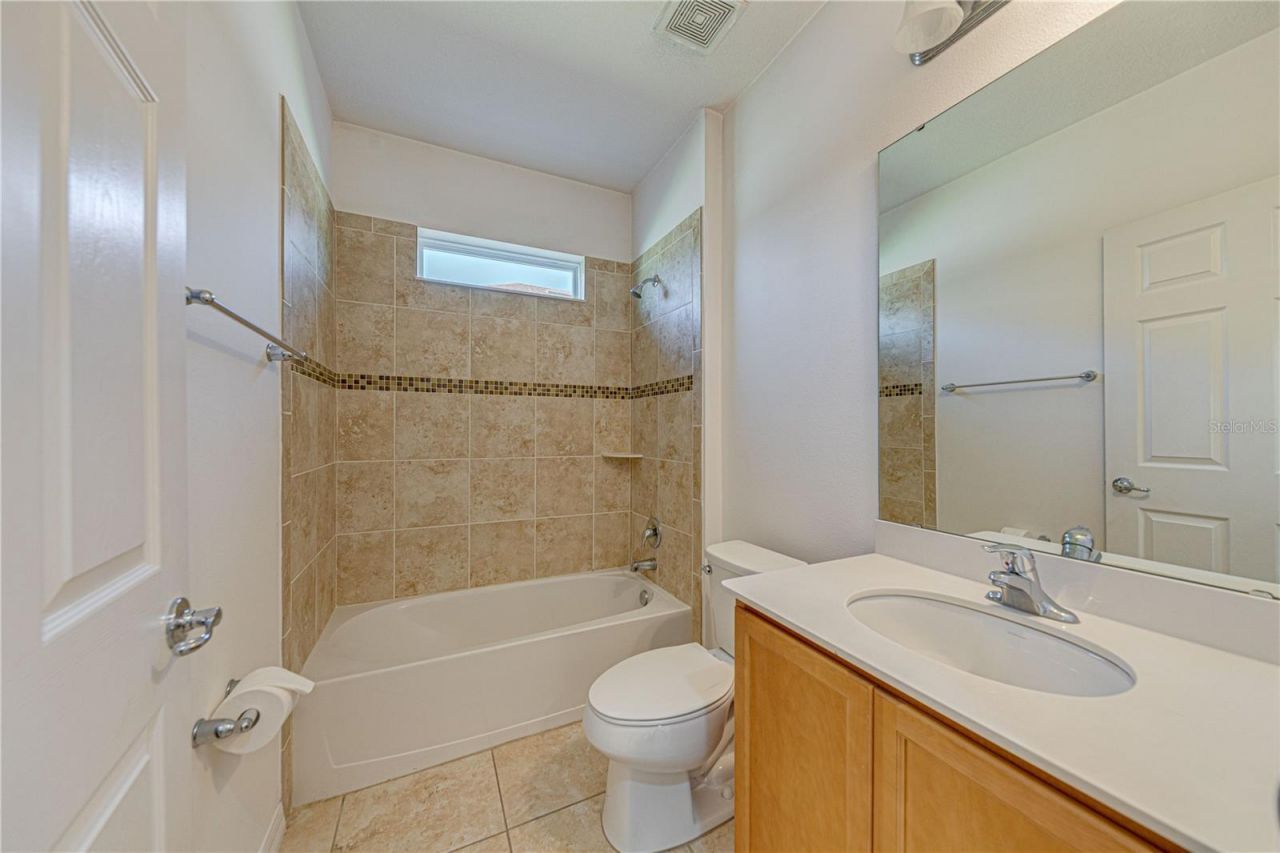 2251 Waukegan Drive , Kissimmee, FL 34758 Photo