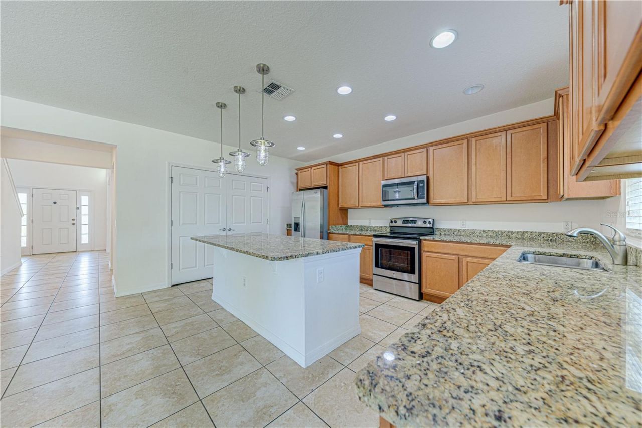 2251 Waukegan Drive , Kissimmee, FL 34758 Photo