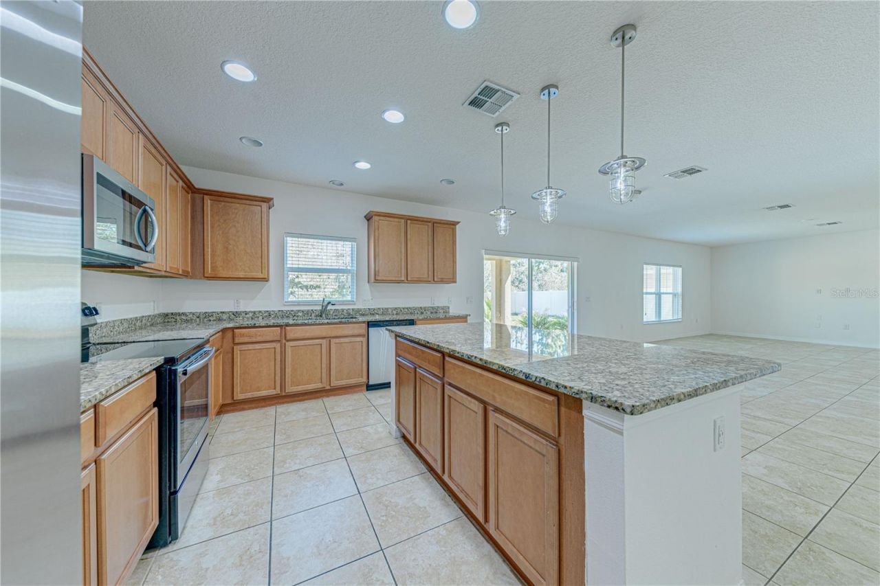 2251 Waukegan Drive , Kissimmee, FL 34758 Photo