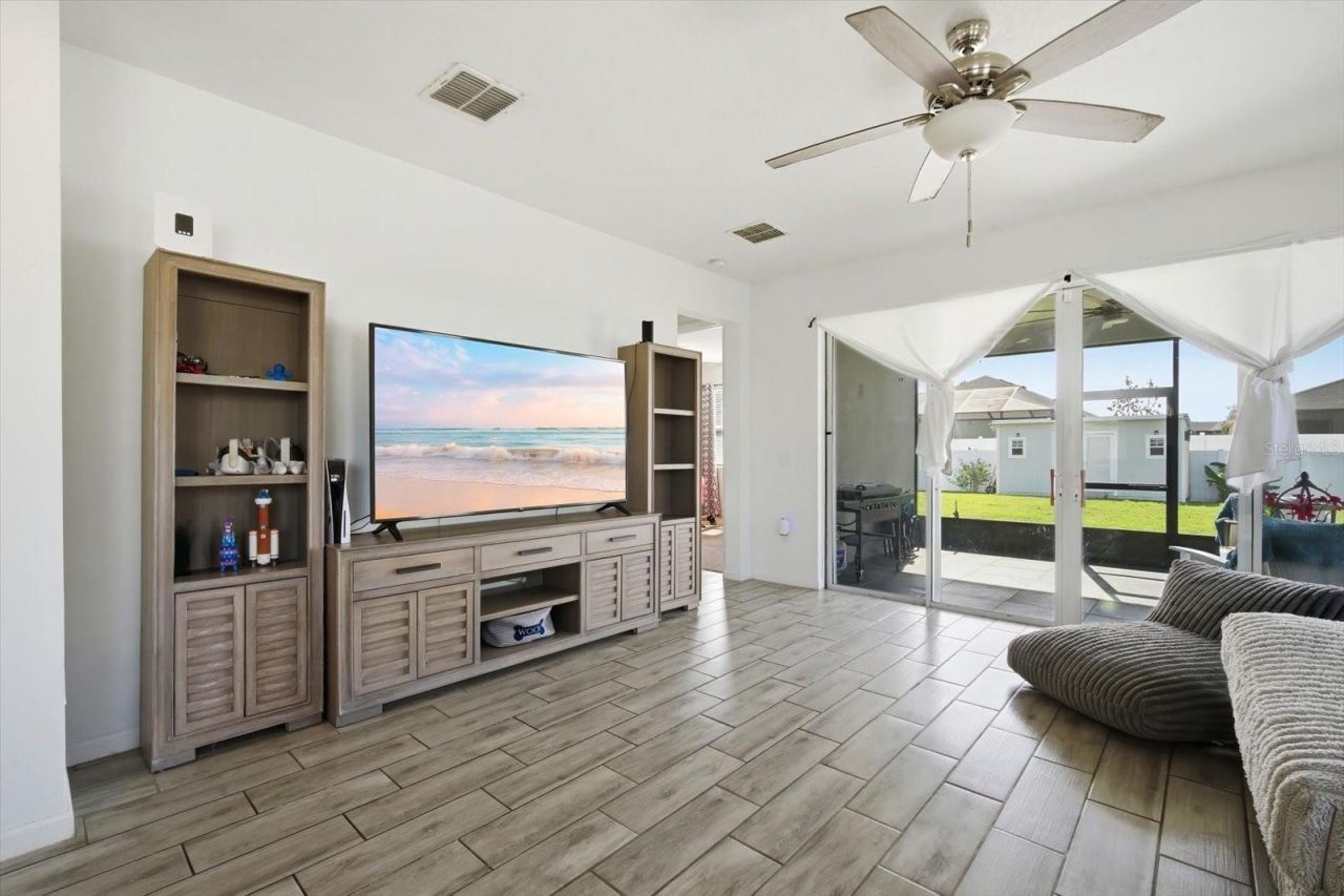 120 Summershore Drive, Auburndale, FL 33823 Photo