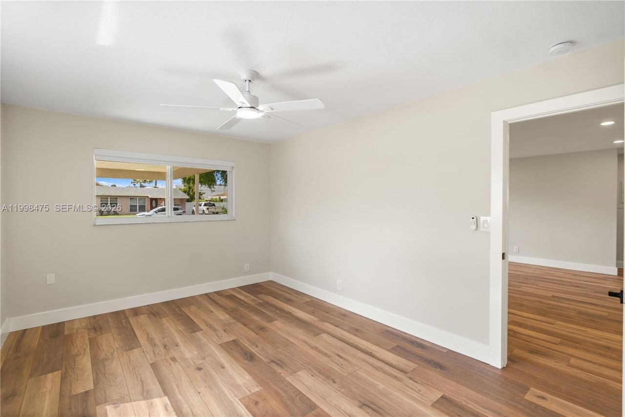6881 Harding St, Hollywood, FL 33024 Photo