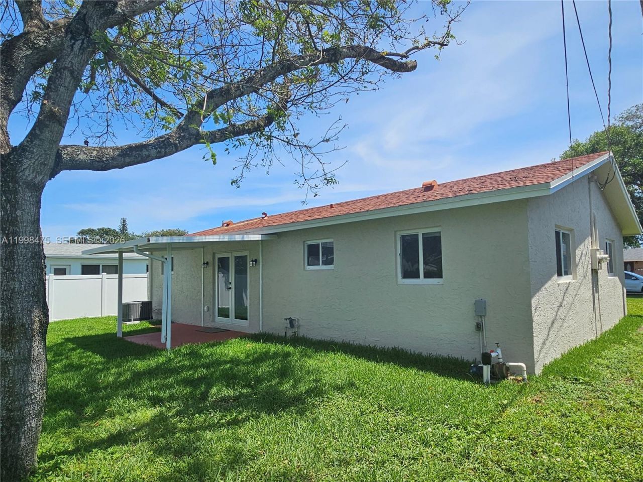 6881 Harding St, Hollywood, FL 33024 Photo