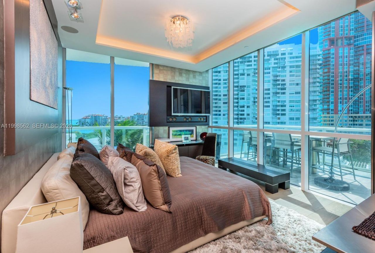 50 S Pointe Dr , Unit 905, Miami Beach, FL 33139 Photo