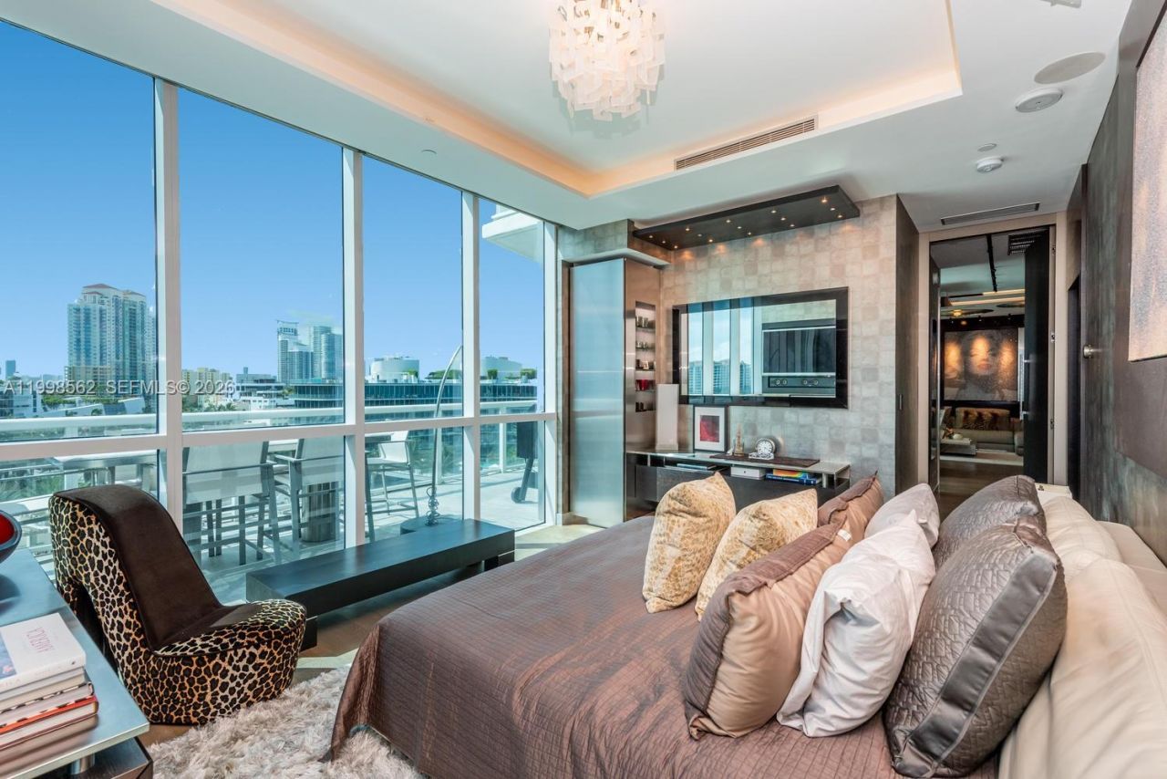 50 S Pointe Dr , Unit 905, Miami Beach, FL 33139 Photo