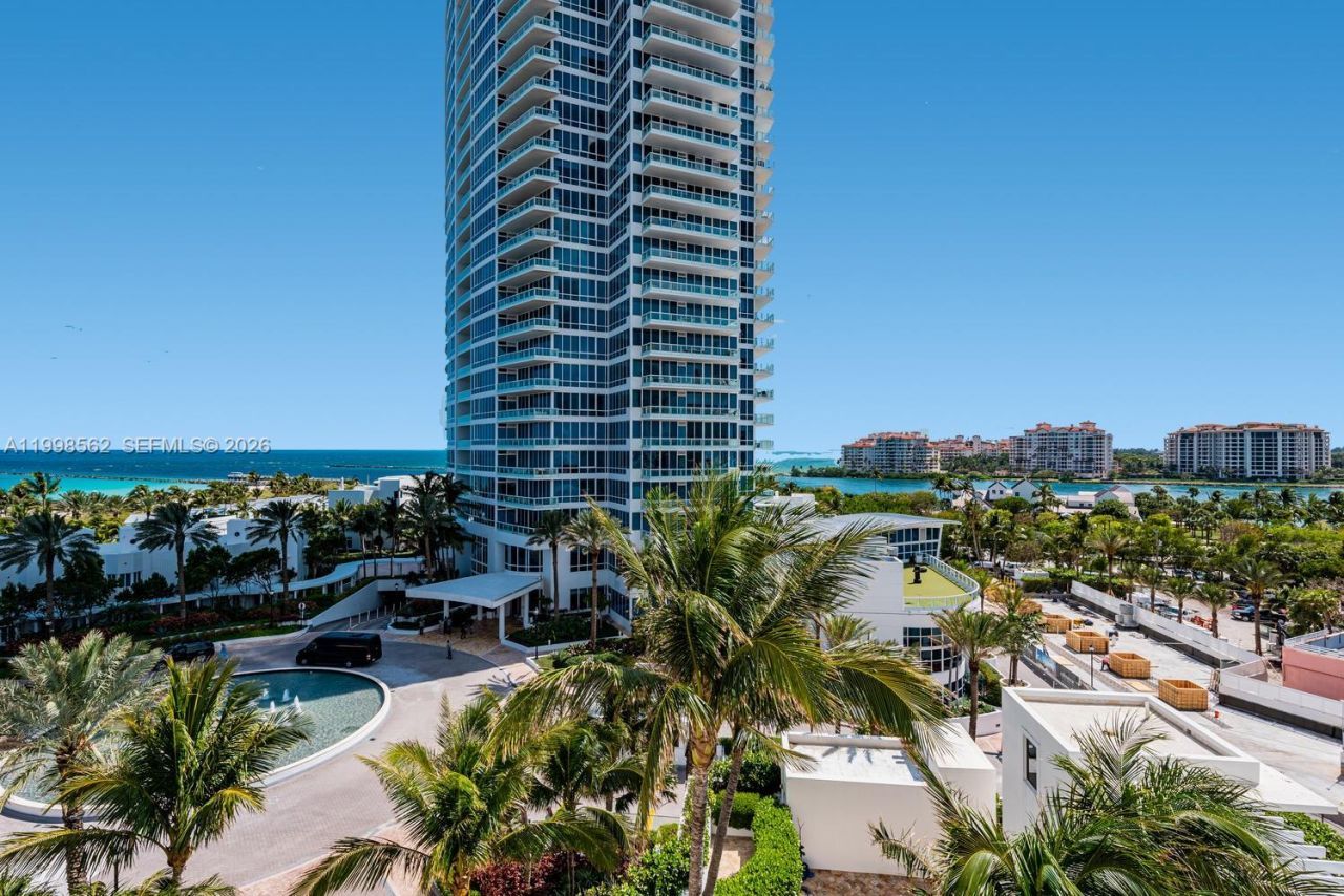 50 S Pointe Dr, Unit 905, Miami Beach, FL 33139 Photo