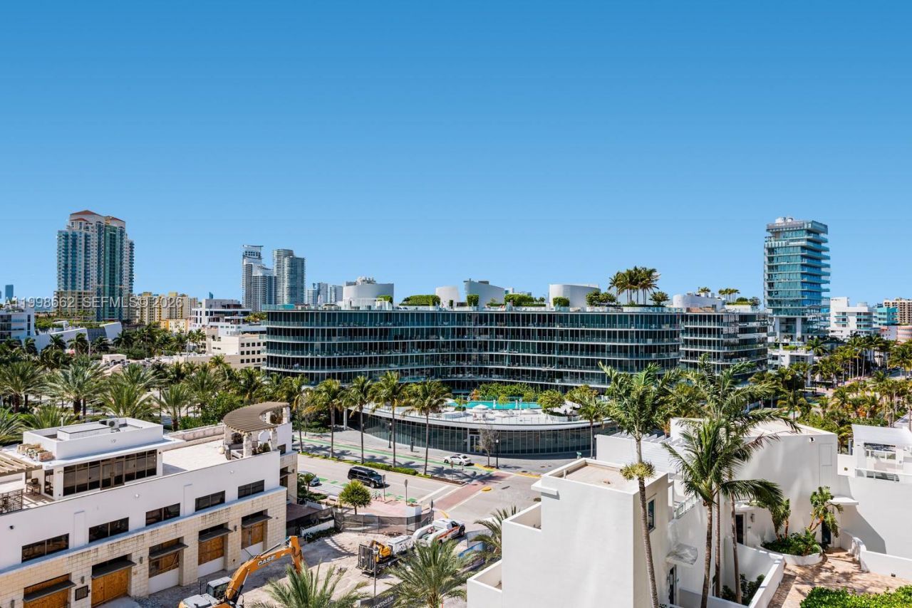 50 S Pointe Dr, Unit 905, Miami Beach, FL 33139 Photo