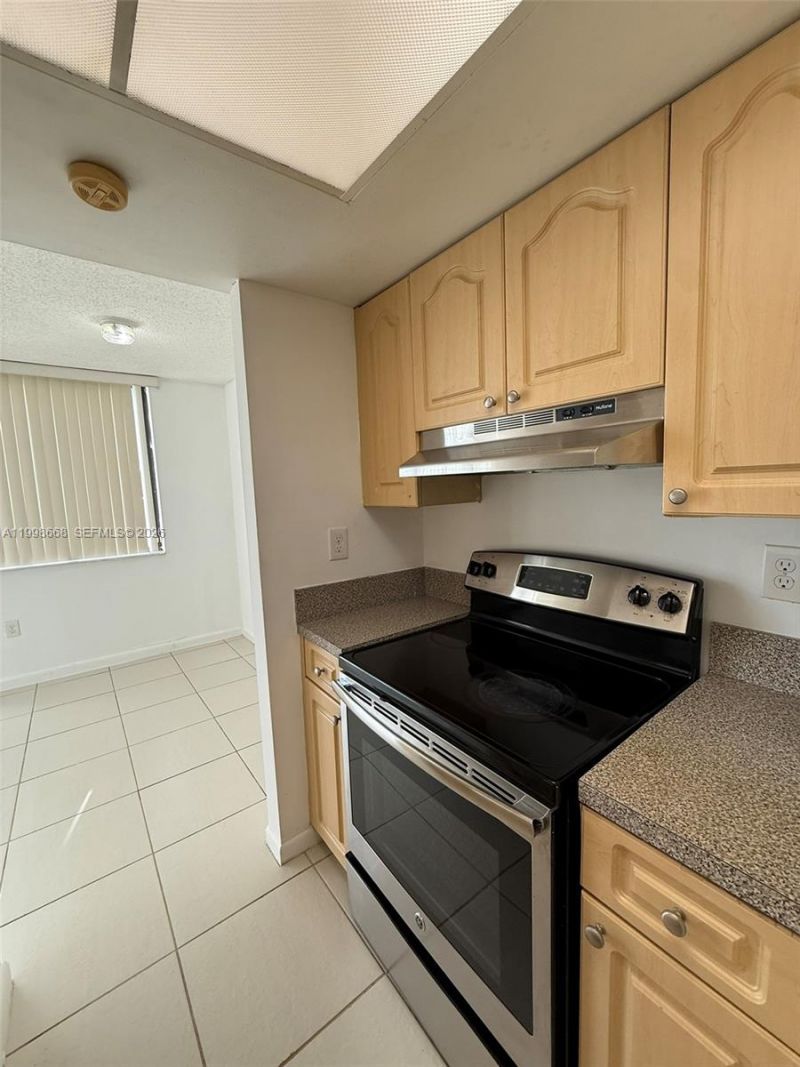 Please Call For Address, Unit B110, Miami, FL 33193 Photo