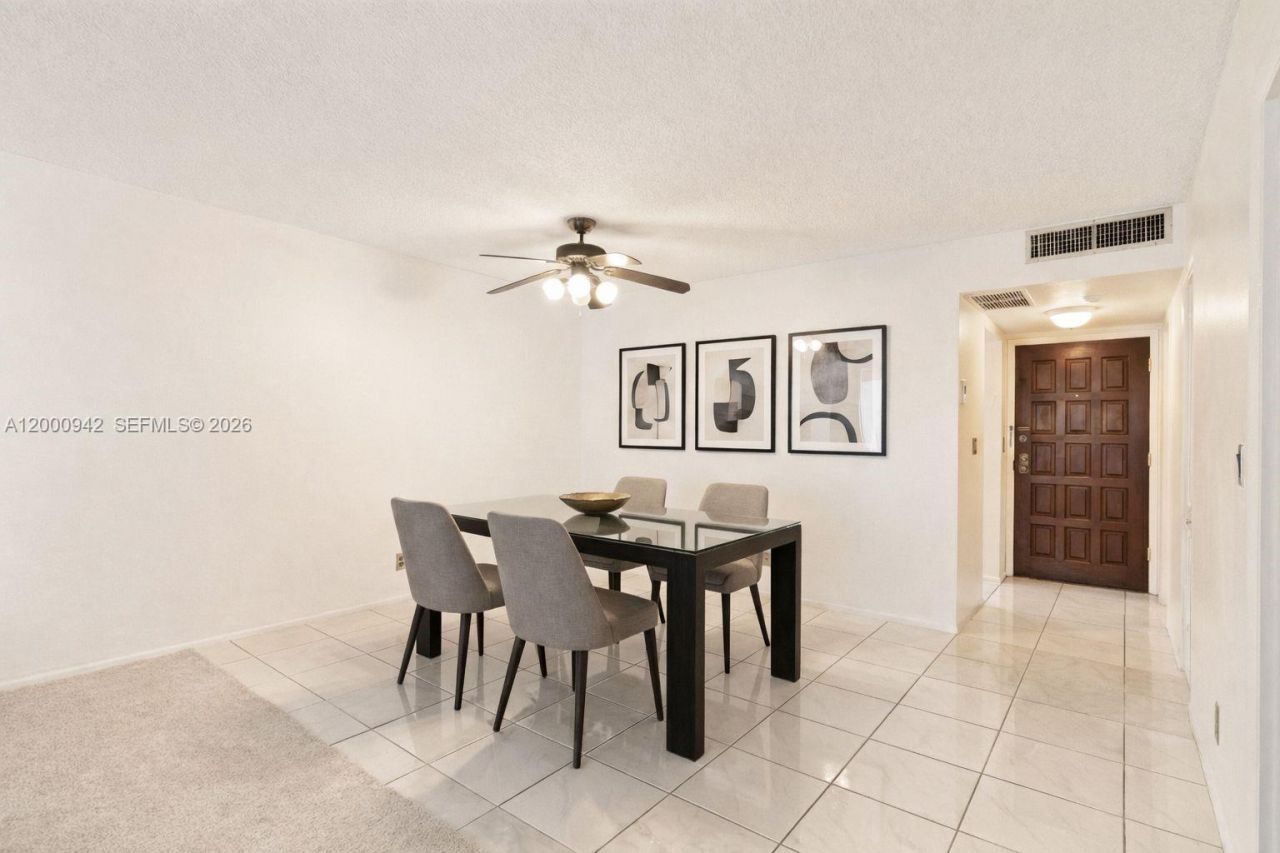 3800 N Hills Dr , Unit 206, Hollywood, FL 33021 Photo