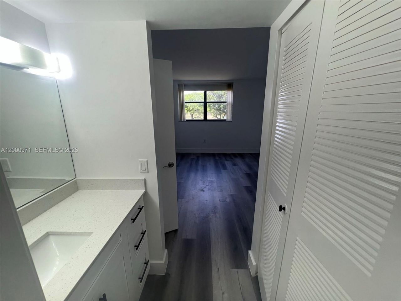 10317 NW 9th St. Cir., Unit 202, Miami, FL 33172 Photo