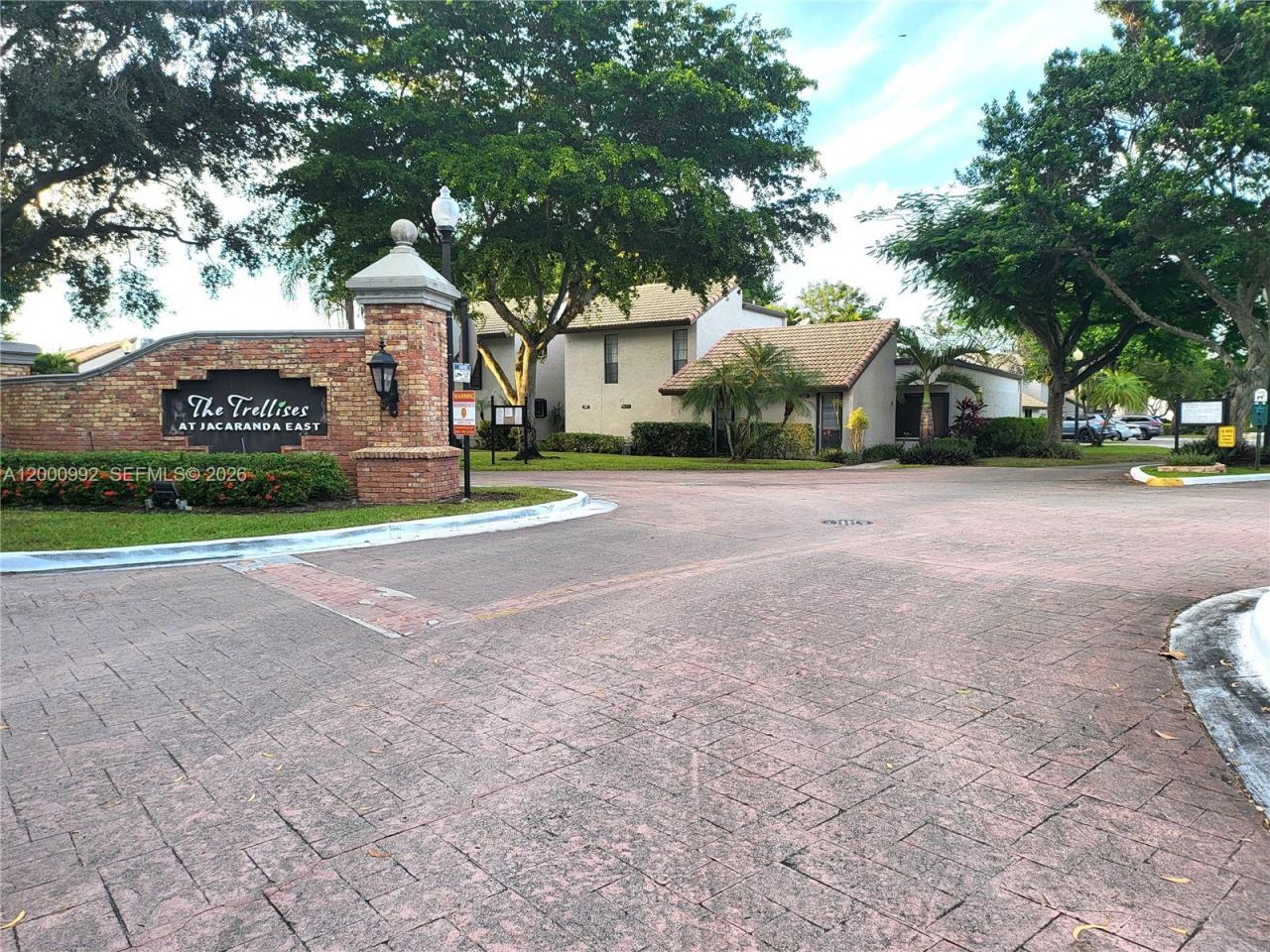 9723 N New River Canal Rd , Unit 416, Plantation, FL 33324 Photo