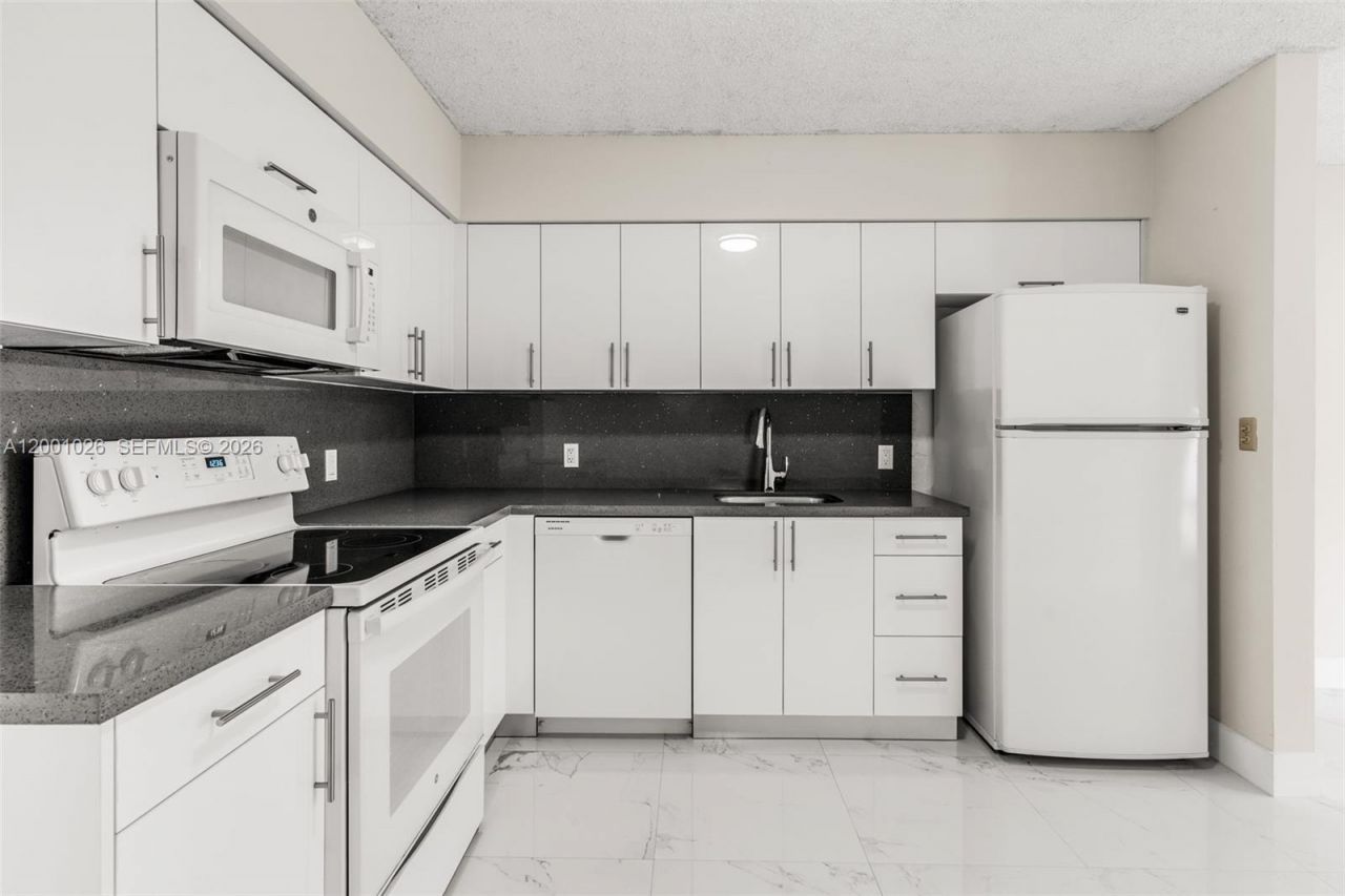 310 SW 76th Ct , Unit 1, Miami, FL 33144 Photo