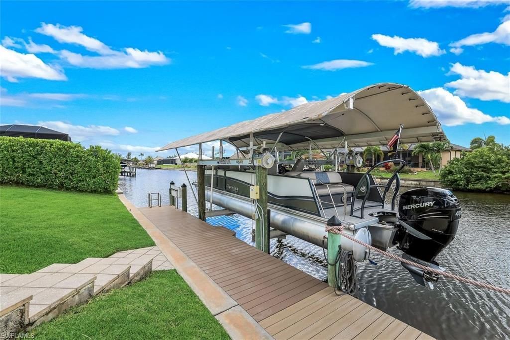 128 NW 39th Ave, Cape Coral, FL 33993 Photo