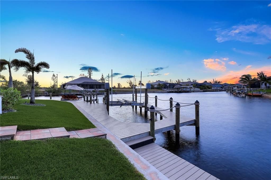 128 NW 39th Ave, Cape Coral, FL 33993 Photo