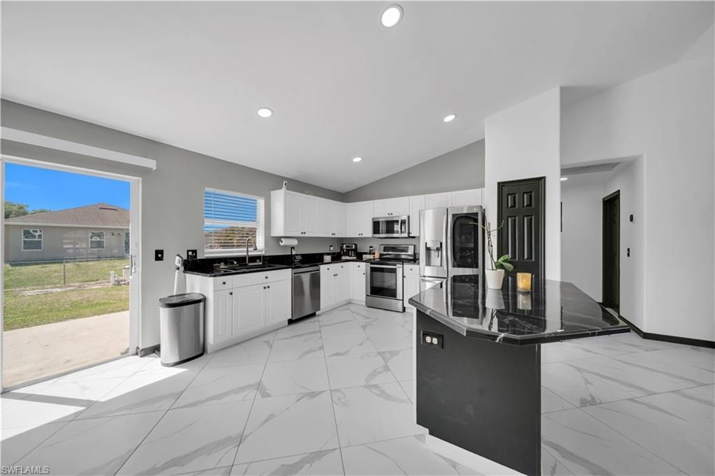 834 Sea Urchin Cir , Fort Myers, FL 33913 Photo