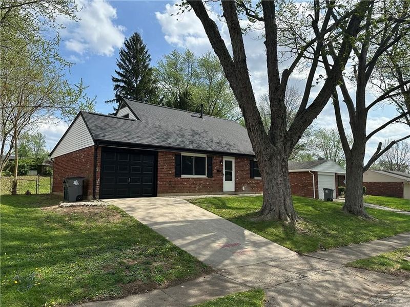 1329 Lee Road, Troy, OH 45373 Photo 3