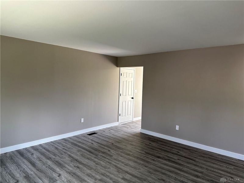 1329 Lee Road, Troy, OH 45373 Photo 4